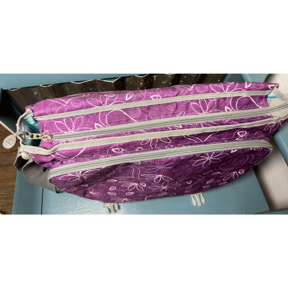 JWorld Thomas Purple Floral Heart Messenger Laptop Bag Crossbody School Commute - Picture 7 of 12